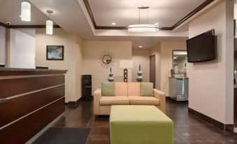 Super 8 by Wyndham Dilley TX