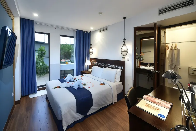 Khách sạn Eternity Hà Nội