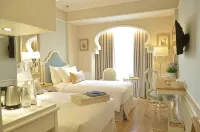 Noor Hotel