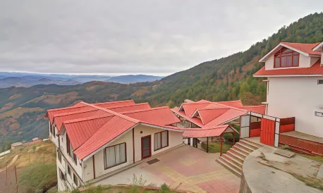 Treebo Snow View Resort Kufri with Mountain View