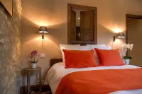 Gîte Domaine de Nazère Hotel di Castelnau-d'Arbieu