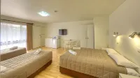 Motel Meneres Hotel di Corowa
