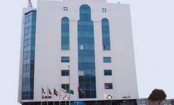 Al Bustan Flats