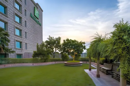 Holiday Inn Agra MG Road