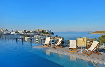 Innside by Meliá Calviá Beach Các khách sạn gần Naveta Alemany
