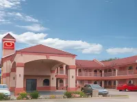 Scottish Inn and Suites Beaumont