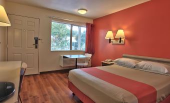 Motel 6 Woodland, CA - Sacramento Airport