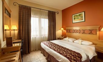 Capri Hotel Suites