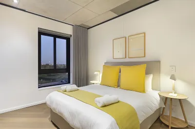 Bridgewater View 502 by HostAgents