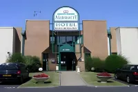 Hôtel Inn Design Resto Novo Le Mans فنادق في Mulsanne