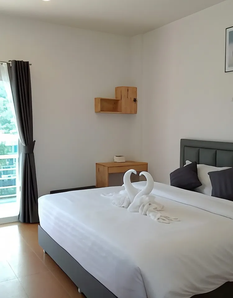 ห้องดีลักซ์วิวสระว่ายน้ำ