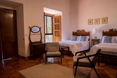 Hotel El Farol Hotels in Парас де ла Фуенте