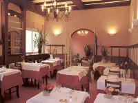 Logis Hôtel des Causses Restaurant La Chaleur Nordique Hôtels à : Mostuéjouls