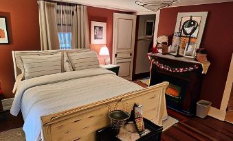 Applesauce Inn Bed & Breakfast