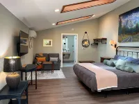 Sea Glass Inn Hotels in Gearhart