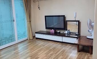 Jeongseon High Heel Pension