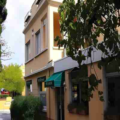 Hôtel Provençal Hotel Exterior