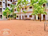 Garden Village Guesthouse & Pool Bar