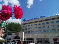 АМАКС Премьер-отель Отели рядом с достопримечательностью «Железнодорожный вокзал «Станция Пермь-I»»
