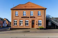 Ansager Hotel og Hytteby فنادق في Tistrup