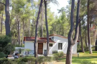 Family Villa in Sani - Sleeps 6 - Parking - Wifi