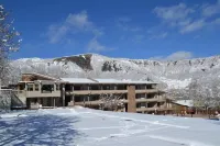 Pokolodi Lodge Hotels in Basalt