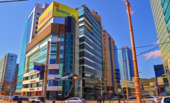 Sunset Hotel - Housity