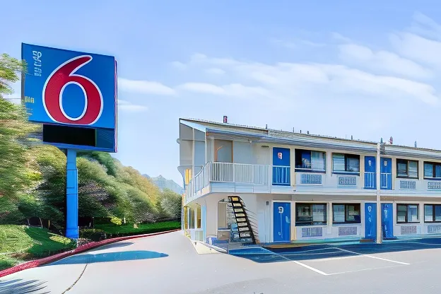 Motel 6 Bellingham, WA