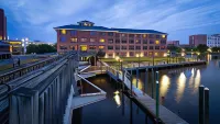 Best Western Plus Coastline Inn Các khách sạn ở Wilmington