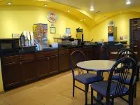 Super 8 by Wyndham Colby Hotels in Colby