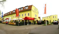 Hotel 4 Hufen Hoteles cerca de Besucherterrasse Flughafen BER Terminal 1