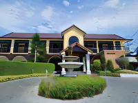 Cottage Pine Rayong Hotels near Wat Khot Hin