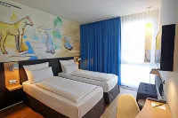 Grimms Hotel Hanau Отели в г. Альценау