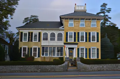 EJ Bowman House Bed & Breakfast Hotels in Lititz