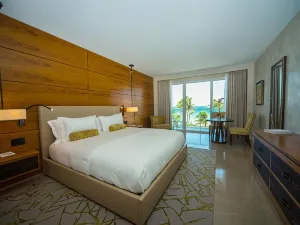 Royal Blues Hotel