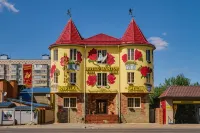 Marton Lion Hotel