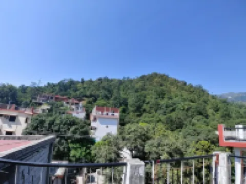 เมาท์ วัลเลย์ มามา คอทเทจ