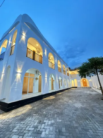 HANAYA Living House Pacitan Hotels near Teleng Ria Beach