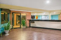 Super 8 by Wyndham Tulsa Hotels in Sand Springs