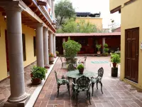 El Meson de Los Poetas