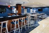 Fairfield Inn & Suites Santa Cruz - Capitola - breakfast