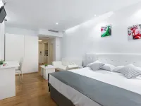 Boutique Urban Madrid Serrano Hotels near Serrano Street