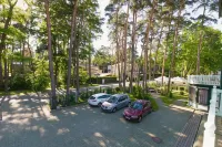 Sunset Hotel - parking