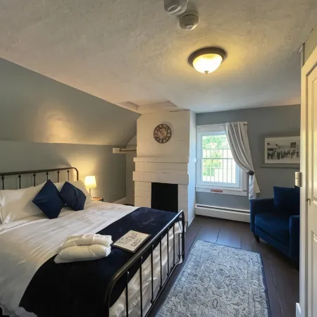 Stone Hearth Inn and Eatery
