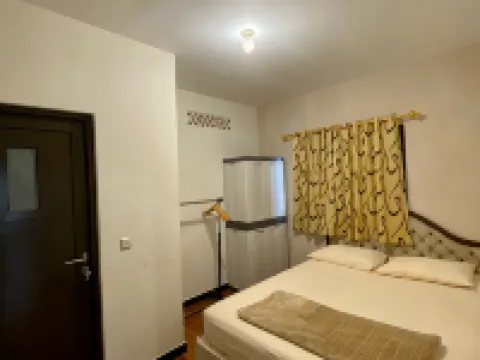 Citrushill Family Glamping Dan Villa Syariah Kebun Lemon シアターのホテル