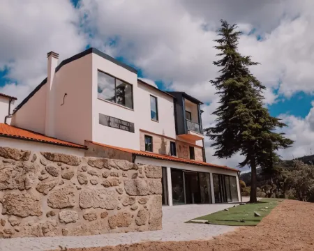 Quinta Dos Sinçais Hotels in Guarda