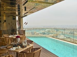 The House Hotel Al Khiran