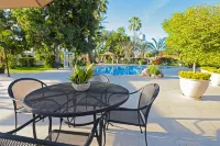 Hotel Del Rio - Pools