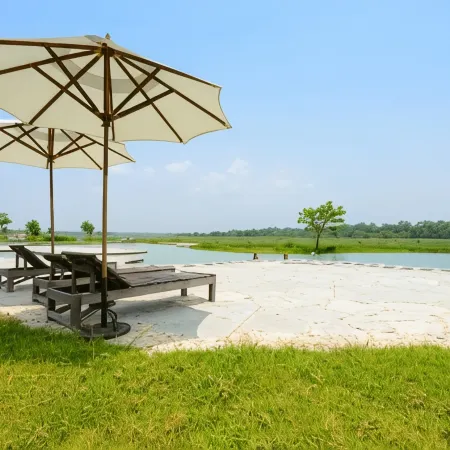 Barahi Jungle Lodge