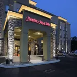 Hampton Inn & Suites by Hilton Stroudsburg Pocono Mountains Các khách sạn ở Stroud Township